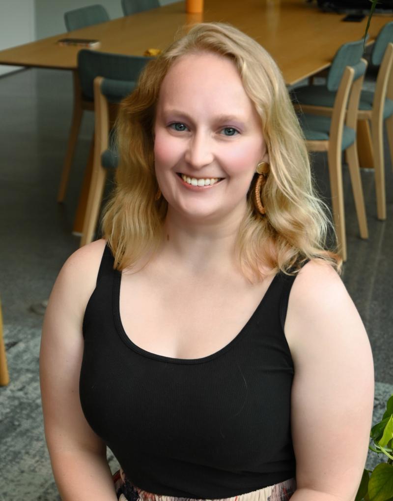 Head Shot Hayley Graham